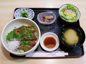 まぐろ漬け丼定食（ランチ）